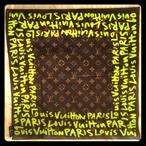 🤎 Authentic Louis Vuitton LE graffiti neckerchief
